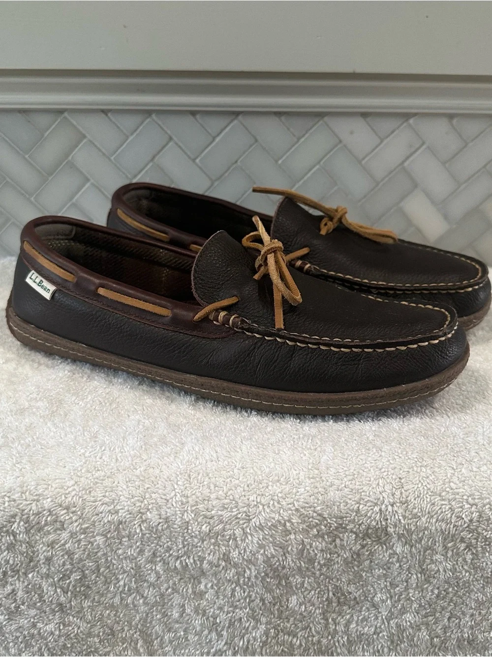 L.L. Bean Handsewn Mens Moccasin 11M Brown Leather Flannel Lined Slippers